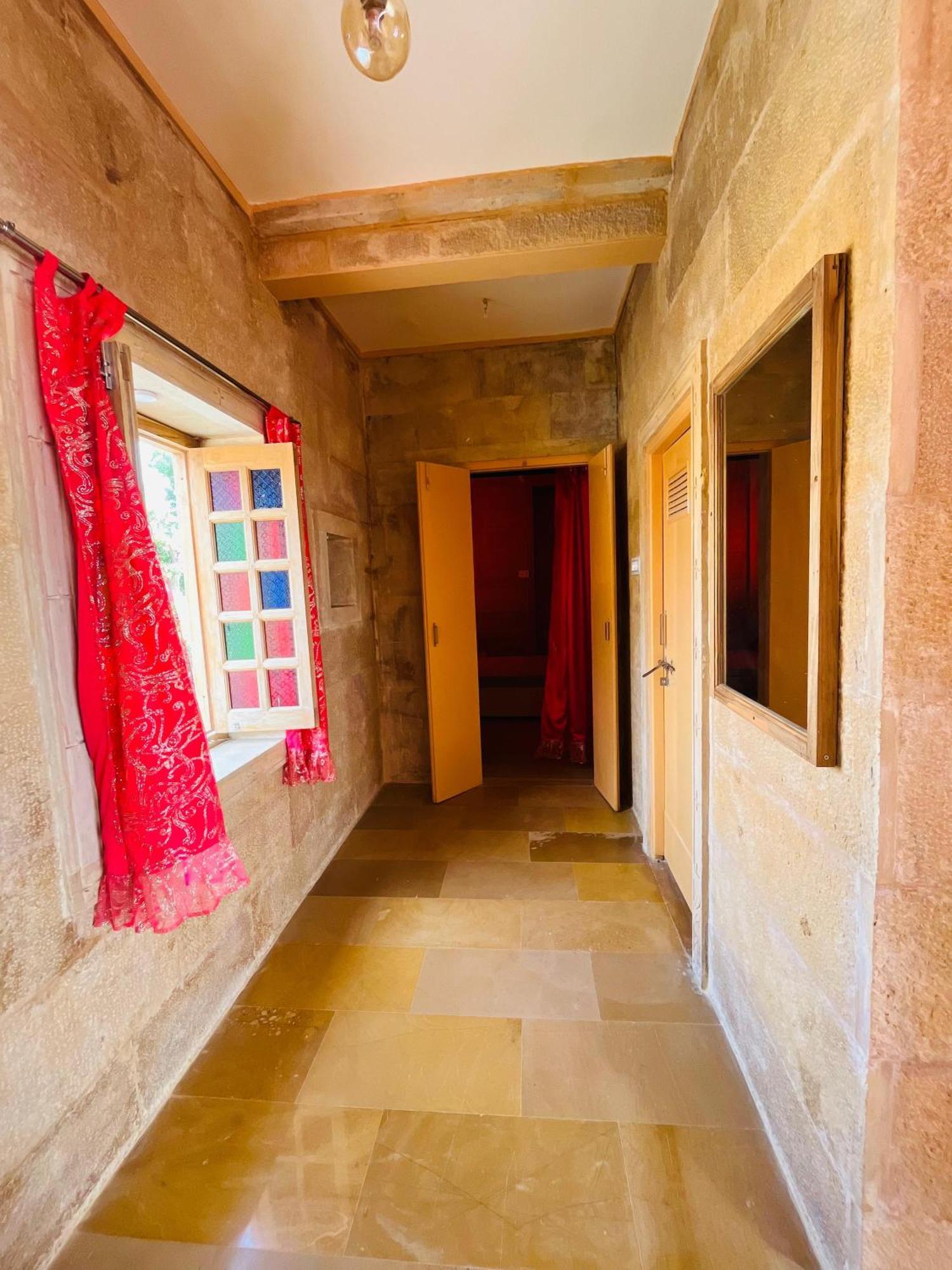 Mud Mirror Guesthouse Jaisalmer Exterior foto